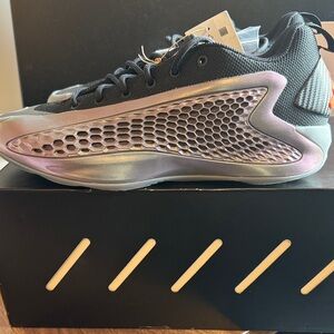 Adidas AE 1 Low 'Iron Sharpens Iron' -   Basketball Shoes NWT - US 9.5